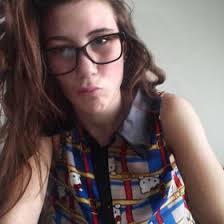 Vanessa CLoss (nessacloss)