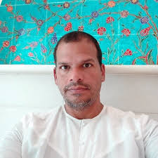 Robert Ringer Email & Phone Number