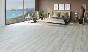 Beyaz yapısı itibariyle her renk ile rahatlıkla uyum sağlayabilmektedir. Vario Click Exclusive Laminat Parke 8mm Rio Vx 22a Modelini En Uygun Fiyata 12 Ay Taksit Imkani Ile Satin Alin