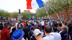 Le groupe h de la coupe du monde 2018, qui se dispute en russie du 14 juin au 15 juillet 2018, comprend quatre équipes dont les deux premières se qualifient pour les huitièmes de finale de la compétition. Dans Le Nord Pas De Calais Des Ecrans Geants Sous Haute Surveillance