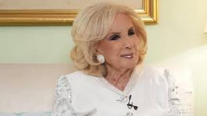 Mirtha Legrand fue operada de urgencia: el motivo por el que pasó por el  quirófano