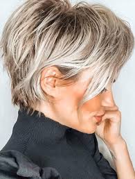 The Most Fashionable Woman Short Hairstyle For Age Reduction In 2020 Short Blonde Haircuts Blonde Haircuts Short Blonde Hair