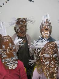 L'occasion de réviser la symétrie ! Masques Africains Le Tour De Mes Idees