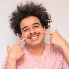 Ryan Seale💜🤍🖤 (@TikVoices)