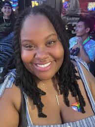 Hi everyone, my name is Kay. Im from the downriver in MIchigan and im  trying to make friend's with positive vibes 😊😊