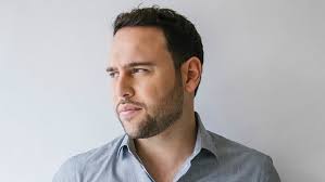 Scooter Braun Reveals What It's Like to Manage Kanye West...