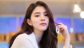 Последние твиты от han so hee 한소희 (@_soxee). Biodata Profil Dan Fakta Unik Han So Hee Dailysia