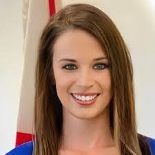 Kay Whitten's Instagram, Twitter & Facebook