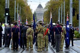 5.45 am dawn parade assembles at queen street 6.00 am a service of dedication at upper hutt civic centre 11.30 am memorial service at st john's church Anzac Day 2015 Rain Fails To Deter Massive Crowds At Melbourne Commemoration Abc News Australian Broadcasting Corporation