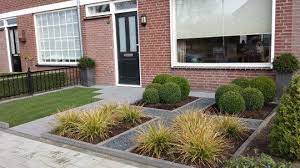 strakke voortuin daar word ik vrolijk van voortuin tuin gras tuin ontwerpplannen