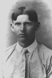 Samuel Casper's Instagram, Twitter & Facebook