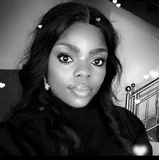 Today's #wednesdaycharge is taken from James 5:16 The prayer of a righteous  person is powerful AND effective! #kemioyedepo #wednesdaycharge