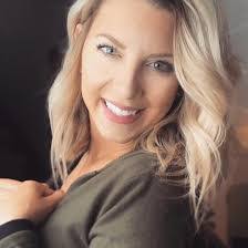 Julie Saltsman's Instagram, Twitter & Facebook