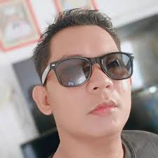 Anyone breaking mazda titan 1.5ton I need rear axle