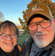 Barbara Holsclaw's Instagram, Twitter & Facebook