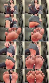 Sweaty Feet in Gray Socks - GoddessJuliet - HDMP4