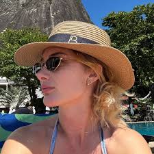 Gabrielle F Berger (@gabiberger) • Instagram photos and videos