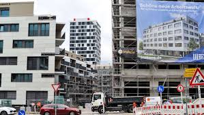 Diese schlagzeile erwähnt anderson cooper, marlon brando, frank sinatra, cornelius vanderbilt und über gloria vanderbilt und cnn, . Von Der Odyssee In Stuttgart Eine Wohnung Zu Finden Erstmal Kehrwochentest Panorama Stuttgarter Zeitung