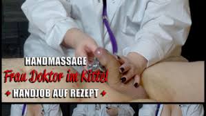 👍 #5 Handmassage + Frau Doktor im weißen Kittel + Handjob auf Rezept  Pornvideo - Kostenlos und in HD 😍 5aa035e80d452