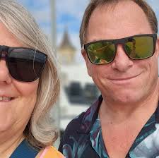 Does anyone remember a girl named Ruth. I can't remember her surname. She  lived