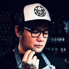 Dexter Castillo (@reginesspa)