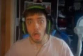 Que viejota la mamá del Sonic🗿