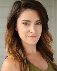 Christine Noyes's Instagram, Twitter & Facebook