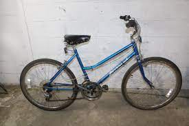 Oct 02, 2019 · one size does not fit all when it comes to travel. Huffy Savannah Comfort Touring Hybrid Bike Property Room