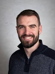 Ashley Behling's Instagram, Twitter & Facebook