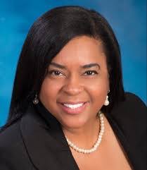 Tracey May's Instagram, Twitter & Facebook