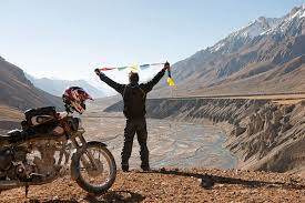 Nomadic Knights Offer Inspirational Motorbike And Classic Car Adventures Throughout India Sri Lanka Burma Nepal And To Mount Everest India Tour Nepal Tibet