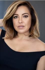 Alison Araya's Instagram, Twitter & Facebook