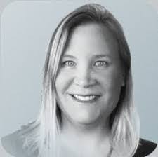 Tabatha Quinn's Instagram, Twitter & Facebook