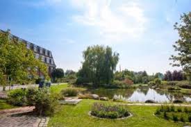 Leipzig zoo and gewandhaus are also within 1 mi (2 km). Tagungshotel Holiday Inn Leipzig Gunthersdorf