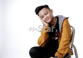 Now we recommend you to download first result jamal abdillah salam aidilfitri lirik by budin mj mp3. Anak Jamal Abdillah Zaki Yamani Enggan Tumpang Populariti Bapa Jarang Tengok Baba Nyanyi Dia Pun Baru Tahu Saya Ada Lagu Hiburan Mstar