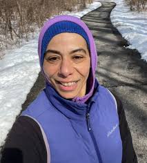 How do women runners deal with excessive sweating while running?