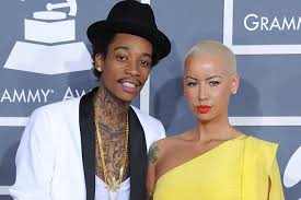 Compare his height, weight, eyes, hair color, shoe size, religion, sexual orientation, family with other celebs. Wiz Khalifa Biography Photo Age Height Personal Life News Songs 2021