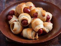 The Perfect Pigs In A Blanket Recipe Pizza Recipes Dough Mini Pigs In A Blanket Recipe Food