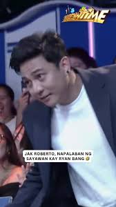 Jak Roberto Performs Dante Gulapa's Flying Eagle Dance