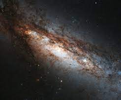 Peculiar Galaxy Ngc 660 Esa Hubble Ngc 660 Is Classified As A Polar Ring Galaxy Meaning That It Has A Belt O Hubble Space Telescope Hubble Hubble Space