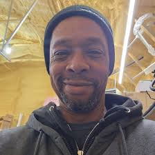 What steps to take to get a 1994 Mustang running after 12 years of storage?