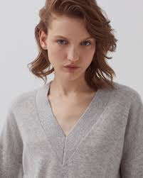 Cashmere V-neck jumper ashen gray