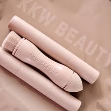 17.10.2021 · kim kardashian and kanye west are on better terms thanks to kris jenner, the source also spilled exclusively to hollywoodlife. Makeup Tips Product Packaging Here S The Honest To Goodness Review On Kim Kardashian M Women W The Women S Magazine For Fashion Beauty Trends Lifestyle Inspiration