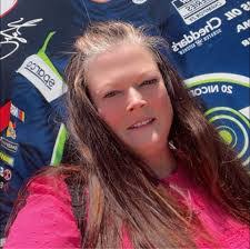 Tara Bratcher's Instagram, Twitter & Facebook