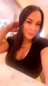 Adrianna Avery's Instagram, Twitter & Facebook