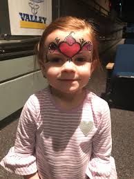 Girl surprised with party after classmates ripped up invitations