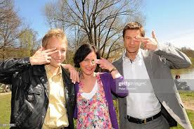The son of wilhelm müller, a noted poet, max müller was educated in sanskrit, the classical language of india, and other. Nachrichtenfoto Max Muller Marisa Burger Igor Jeftic Die Rosenheim Cops Krimi Rosenheim