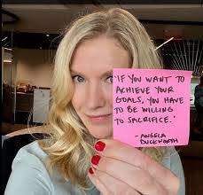 Samantha Hammock's Instagram, Twitter & Facebook