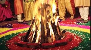 Just like pongal, sankranti, and bihu, lohri is also a harvest festival celebrated during the harvest of the rabi crops. Lohri 2019 You Can T Celebrate Lohri Without These 7 Things
