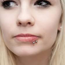 100 Spider Bites Piercing Examples Jewelry And Information Awesome Check More At Http Fabulousdesign Net Sp Facial Piercings Piercings Unique Lip Piercing